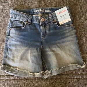 Kids blue denim shorts size 7/8 medium.